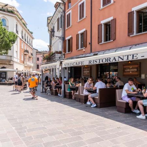 Steakhouse by Vivicafè: Il regno (serio) della carne e degli hamburger a Desenzano